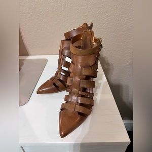 bootie strap heel